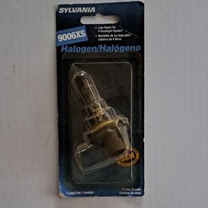 SYLVANIA - 9006XS Basic - Halogen Bulb for Headlight Applications (1 Bulb)9006